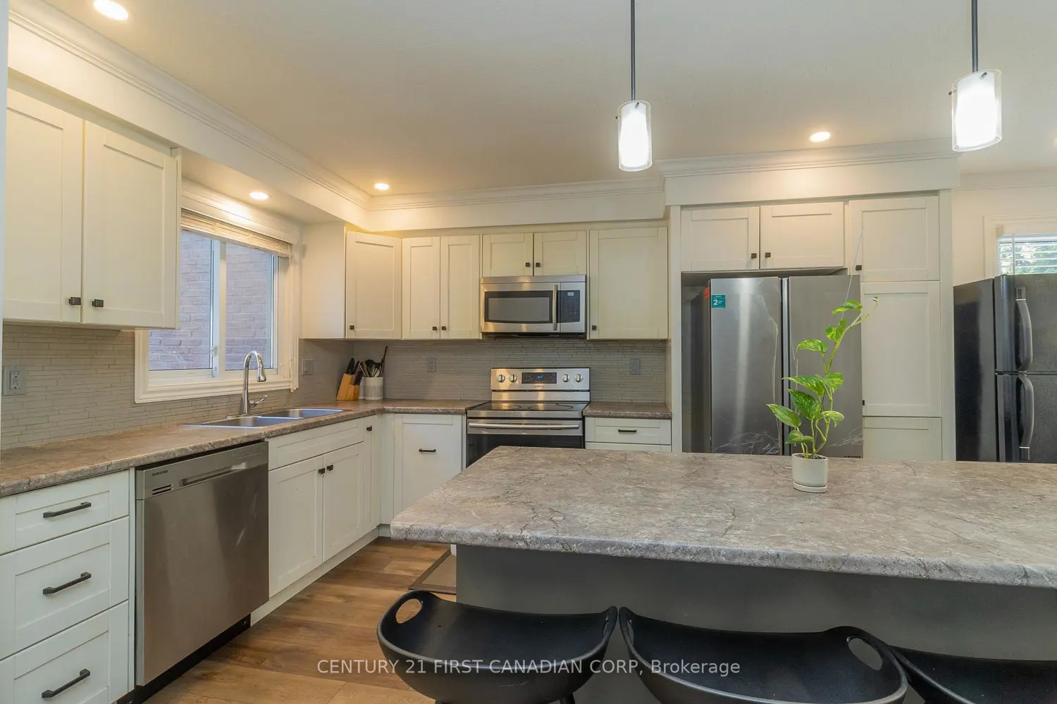 230 Clarke Road 66 photo 5