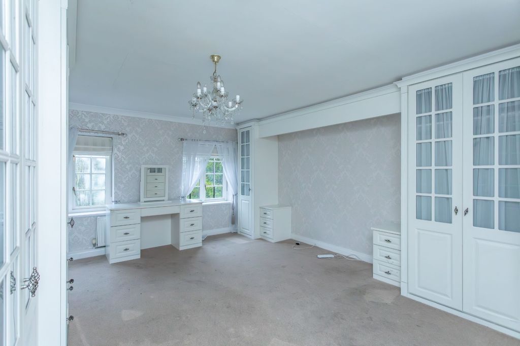 Additional image 16 of 5 bed detached house for saleBroomhouse Lane, Edlington, Doncaster DN12