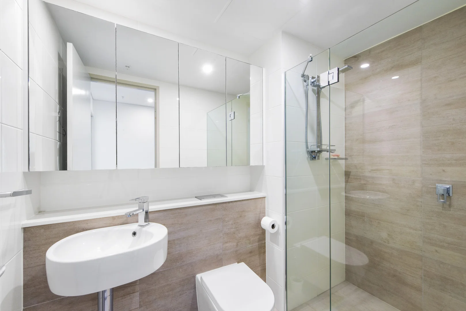 Additional image 10 of 4210/2 Como Crescent, Southport QLD 4215
