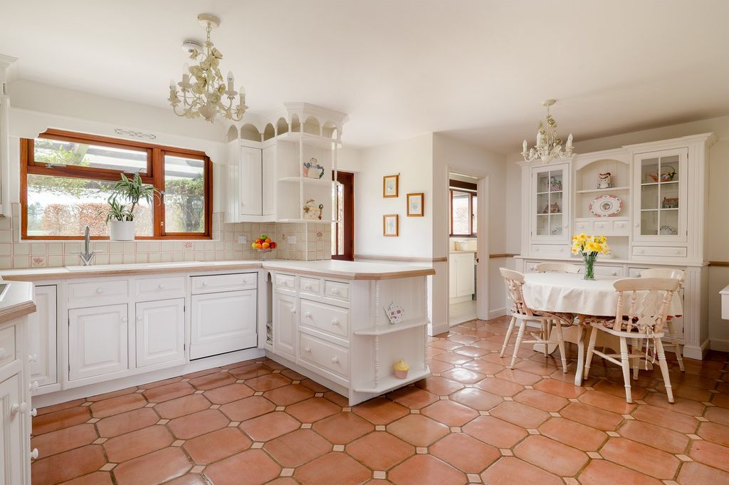 Additional image 11 of 5 bed detached house for saleWestfield Road, Oakley, Bedfordshire MK43