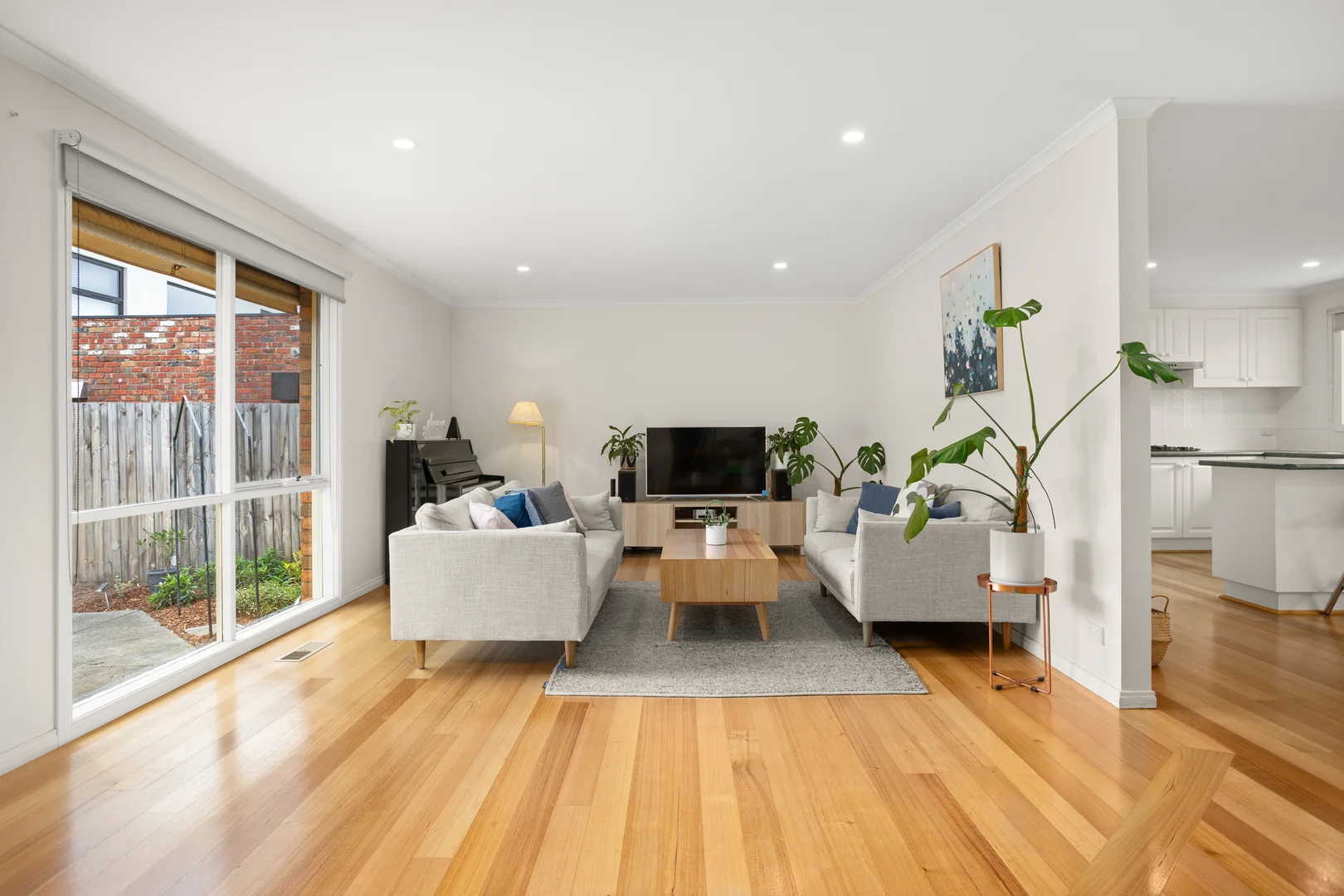 Additional image 2 of 2/24 Edmonds Avenue, Ashwood VIC 3147