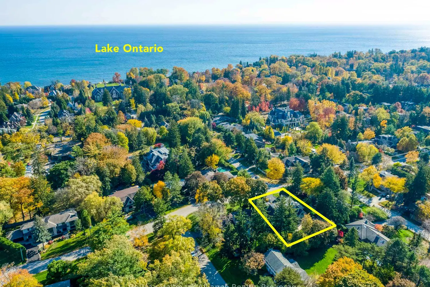 138 Dianne Avenue photo 3