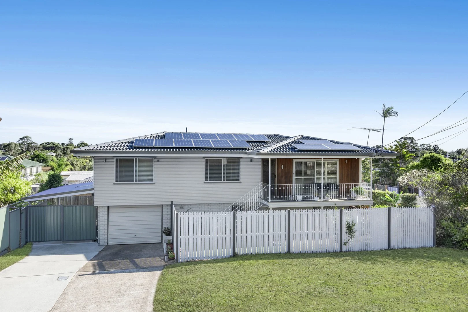 22 Leadale Street, Wynnum West QLD 4178