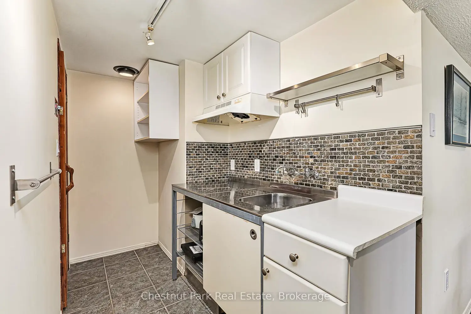 Additional image 13 of 174386 Lower Valley Road