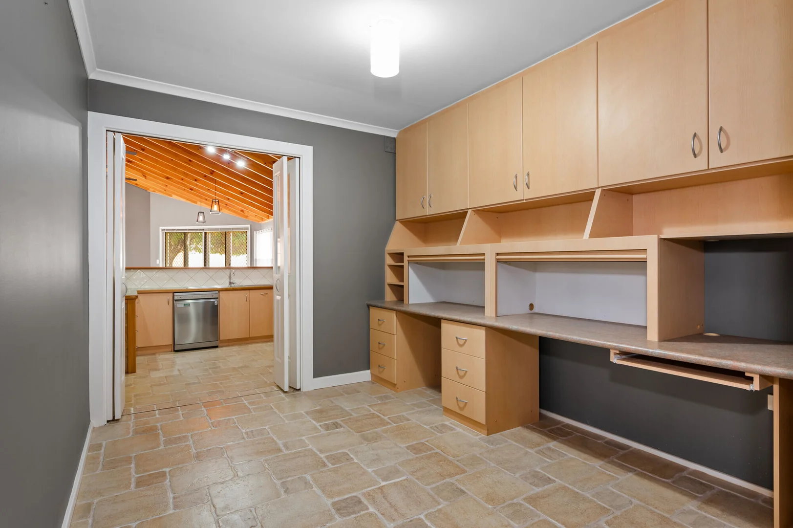 Additional image 5 of 124 Campbell Street, West Lamington WA 6430