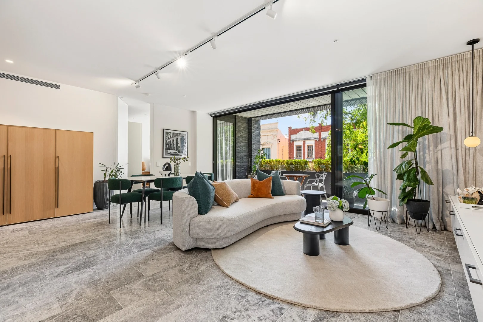 101/2 Pine Avenue, Elwood VIC 3184