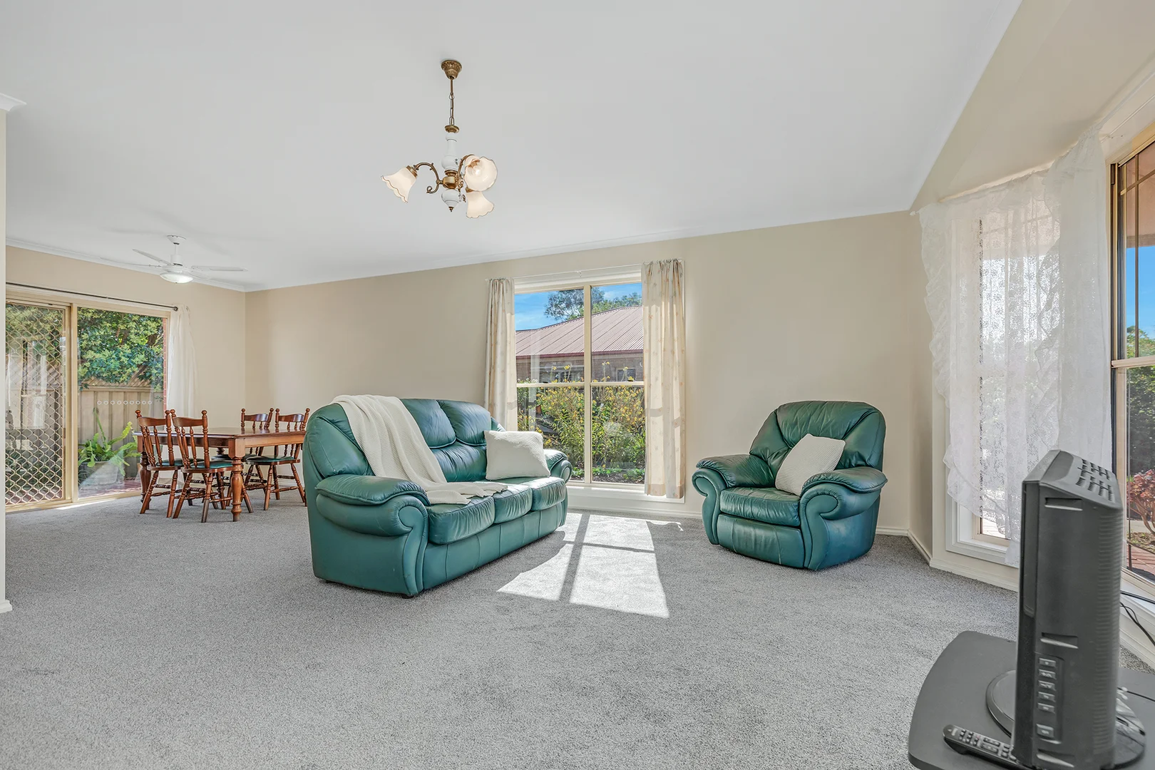 Additional image 2 of 1 Alambee Way, Echuca VIC 3564