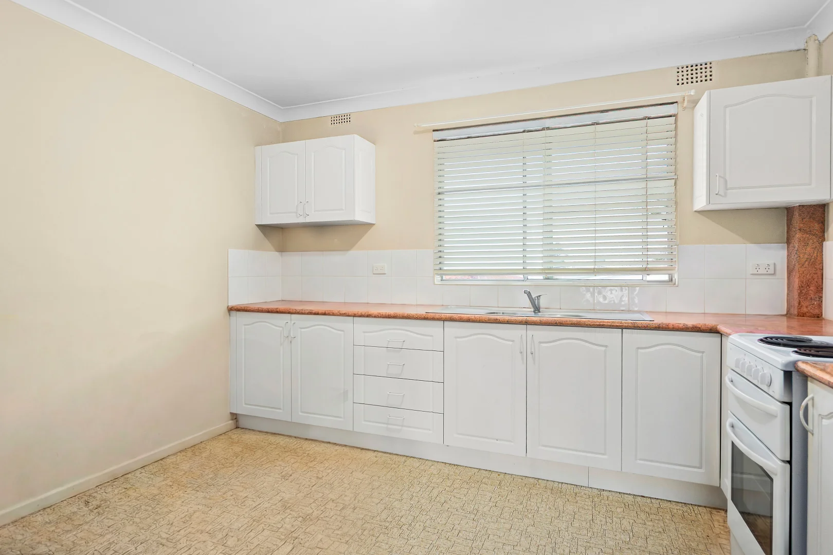 Additional image 3 of 3/2 Bucknell Street, Warilla NSW 2528