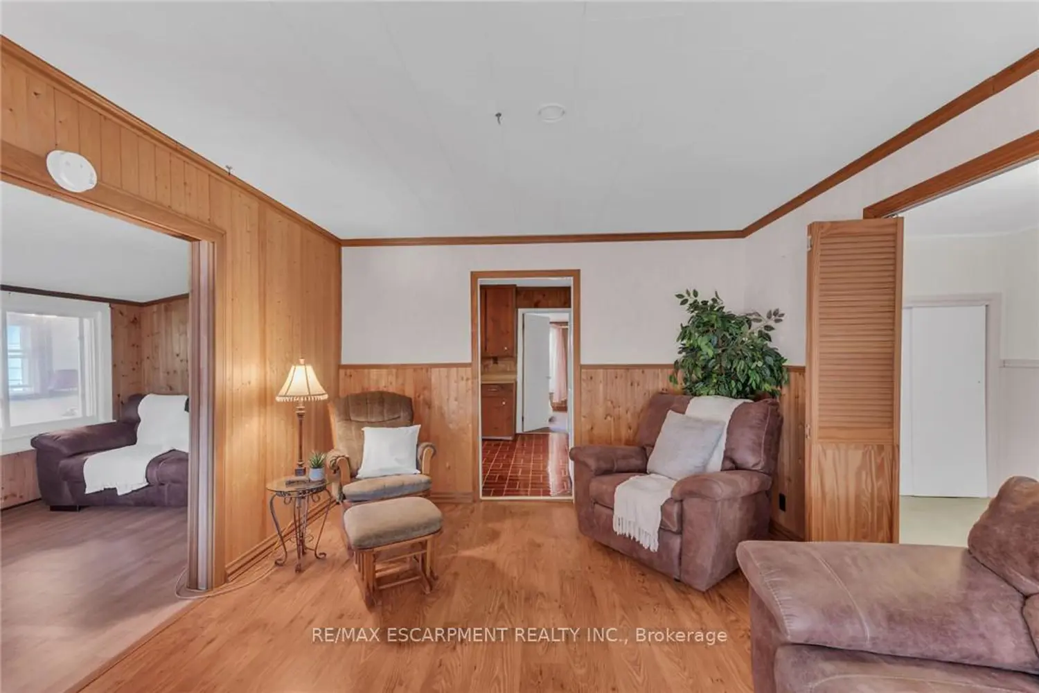 Additional image 9 of 16 Broad Avenue