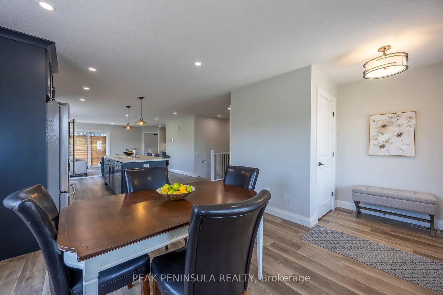71 Hunter Drive photo 5