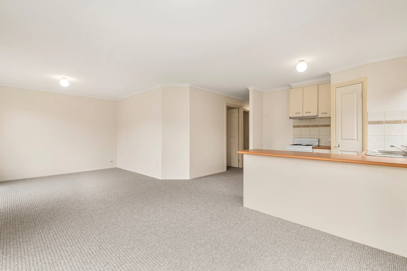 Additional image 3 of 4/21 Merrijig Avenue, Cranbourne VIC 3977