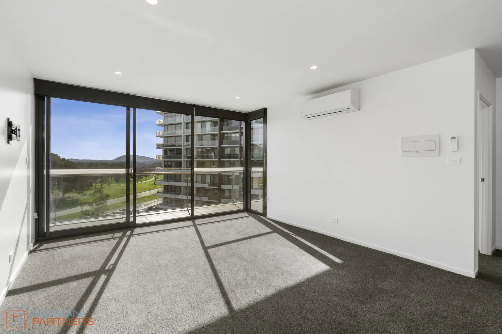 Additional image 2 of 296/7 Irving Street, Phillip ACT 2606