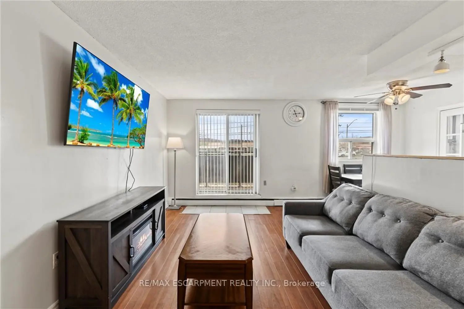 851 Queenston Road 105 photo 5