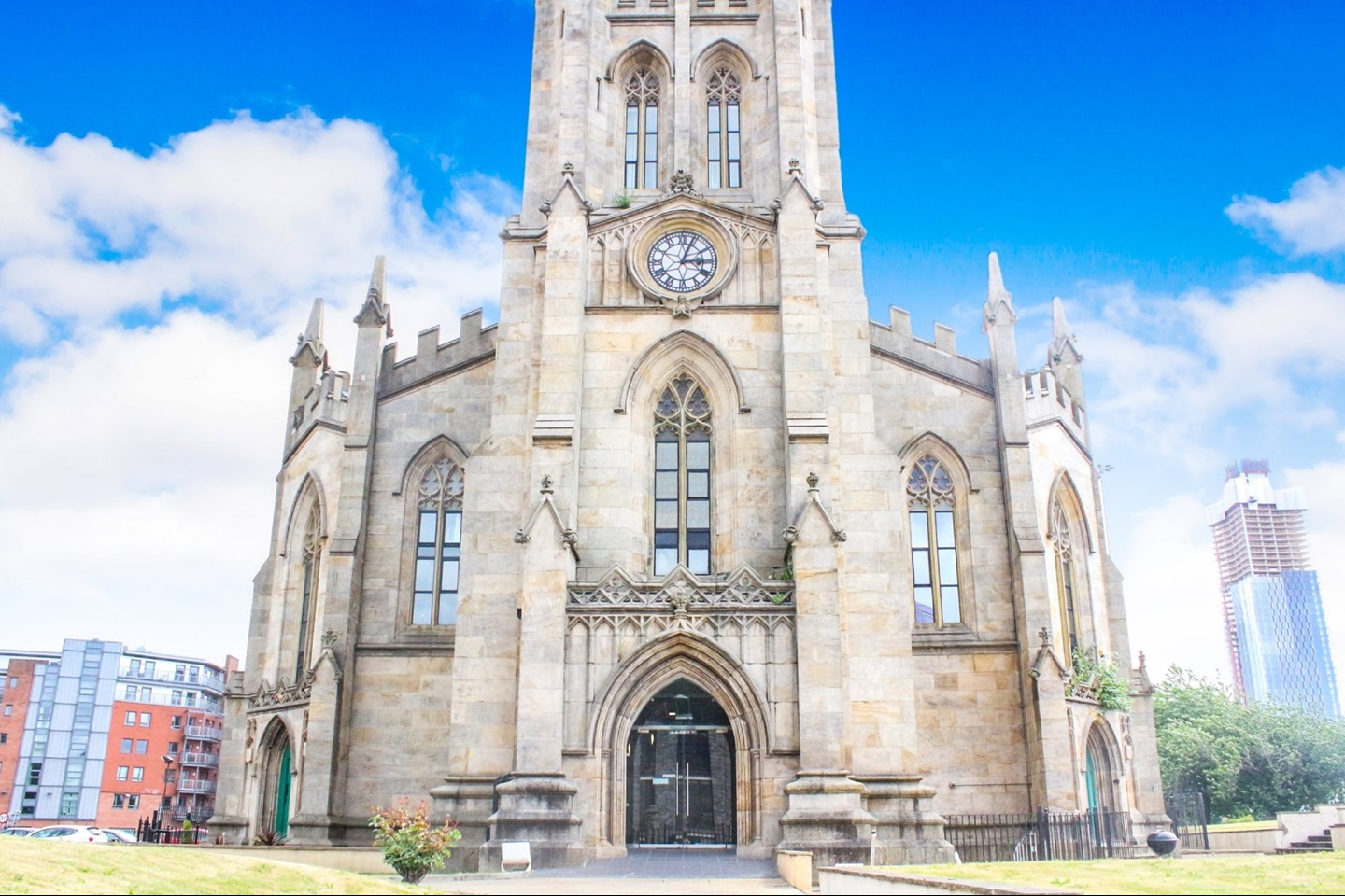 2 Bed Flat, Former St. Georges Church, M15, N1 7GU