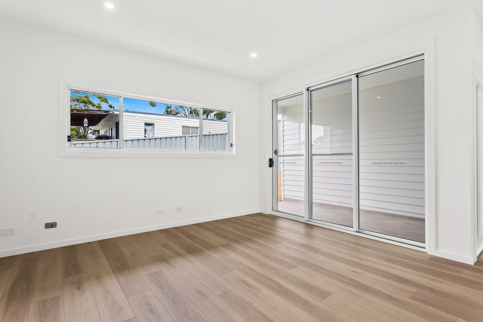 Additional image 3 of 2/3 Lassig Avenue, Mount Warrigal NSW 2528