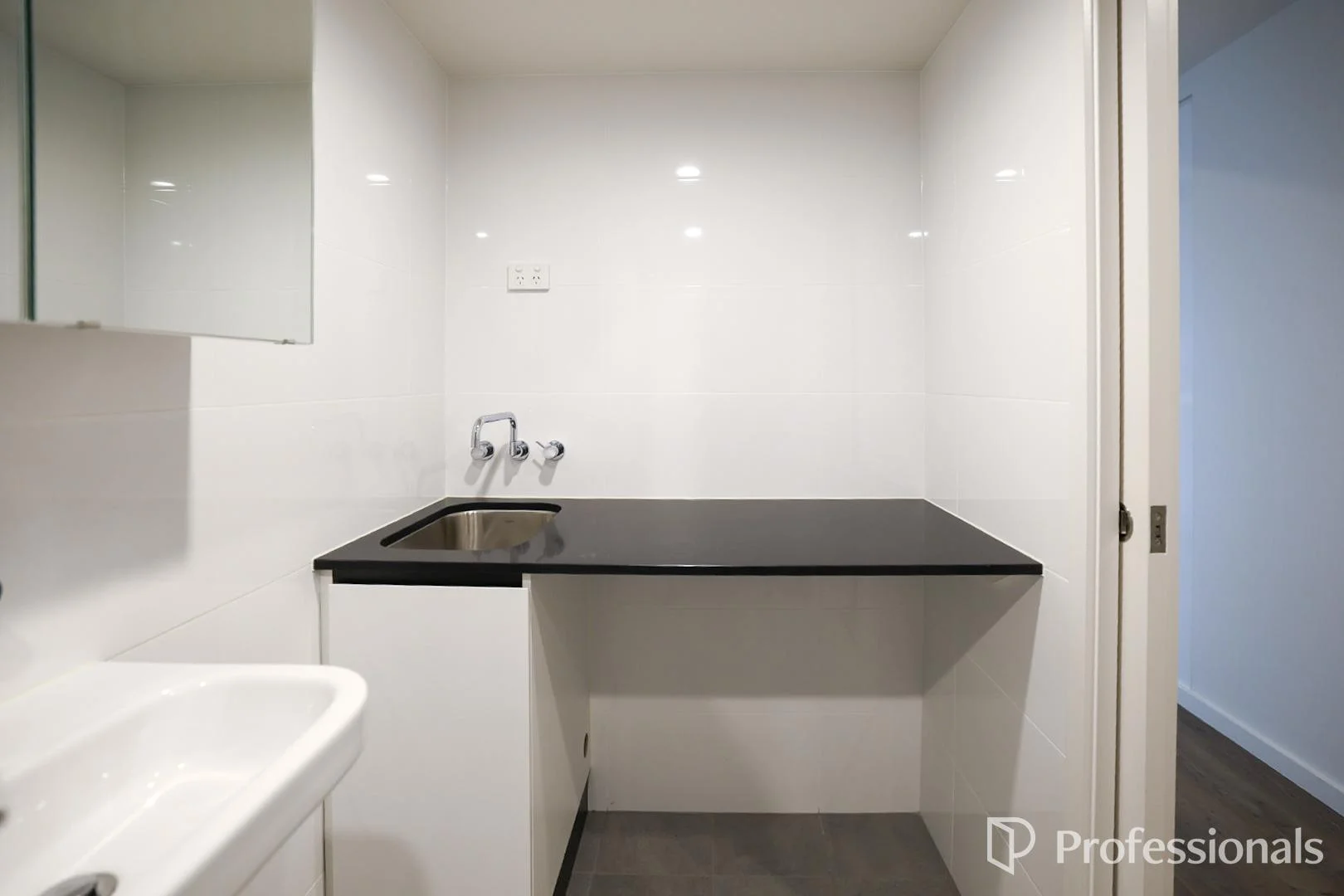 Additional image 10 of 1B1B/116 Waymouth Street, Adelaide SA 5000