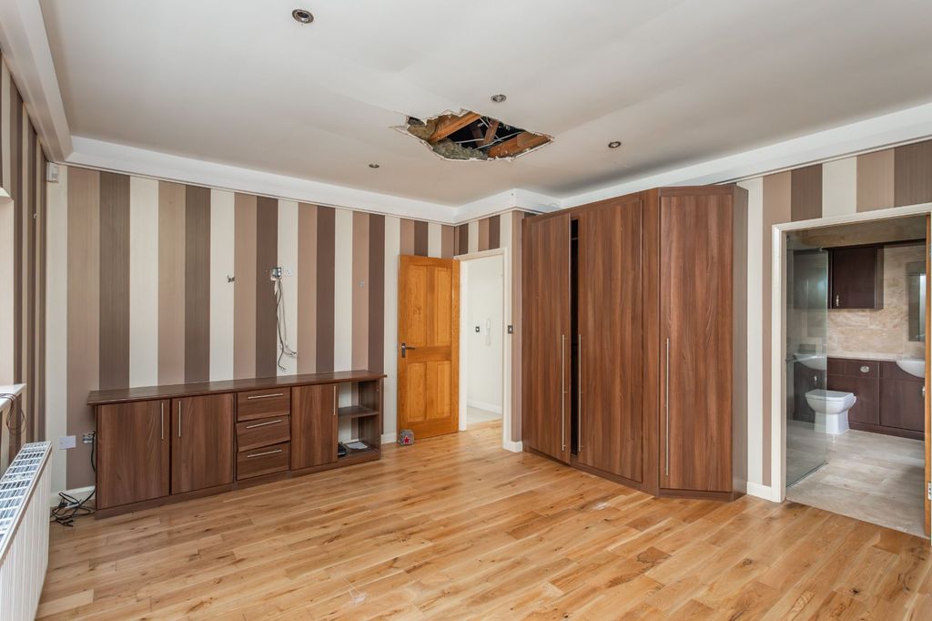 Additional image 25 of 5 bed detached house for saleBroomhouse Lane, Edlington, Doncaster DN12