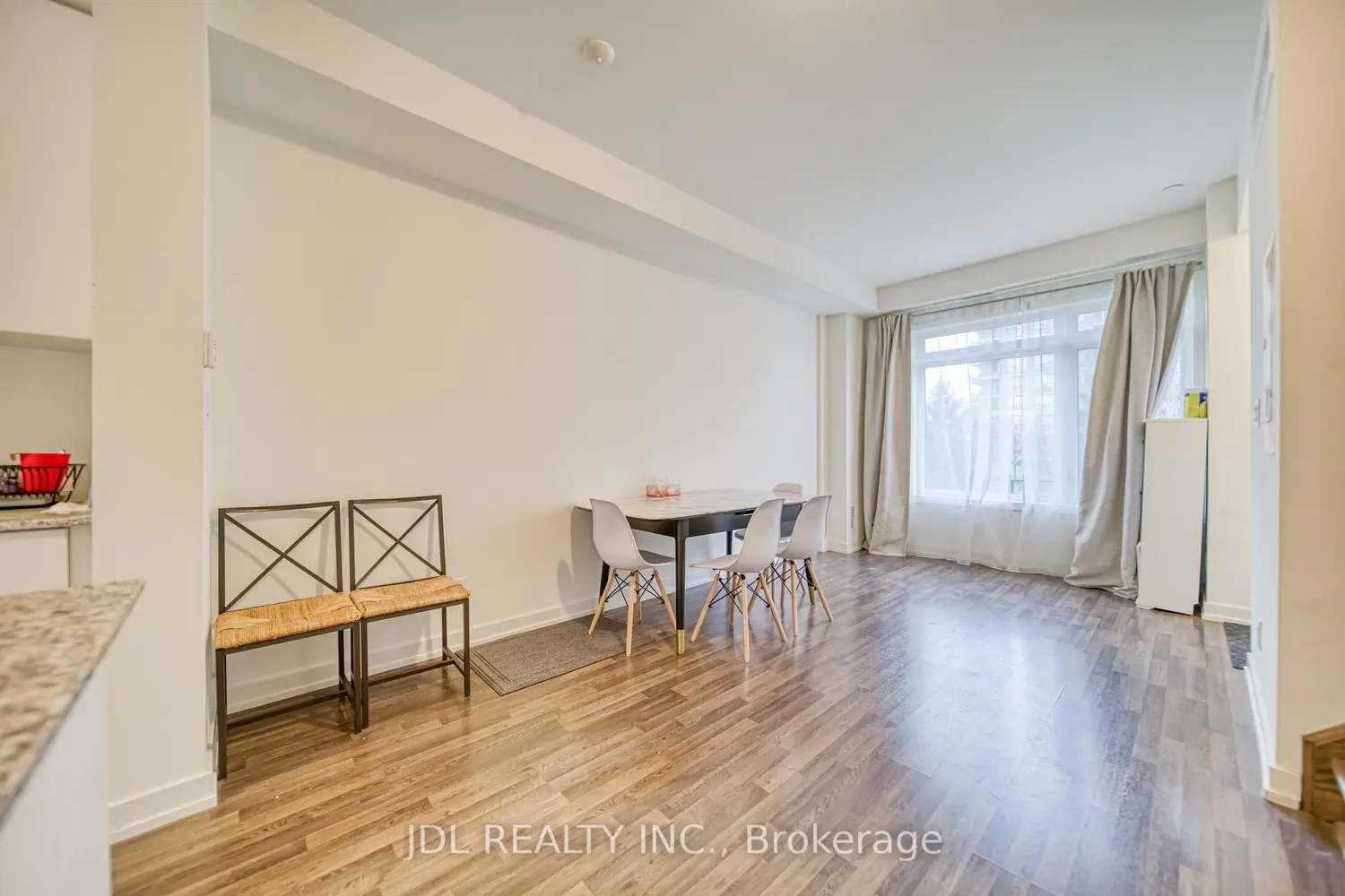 370 D Red Maple Road 118 photo 4