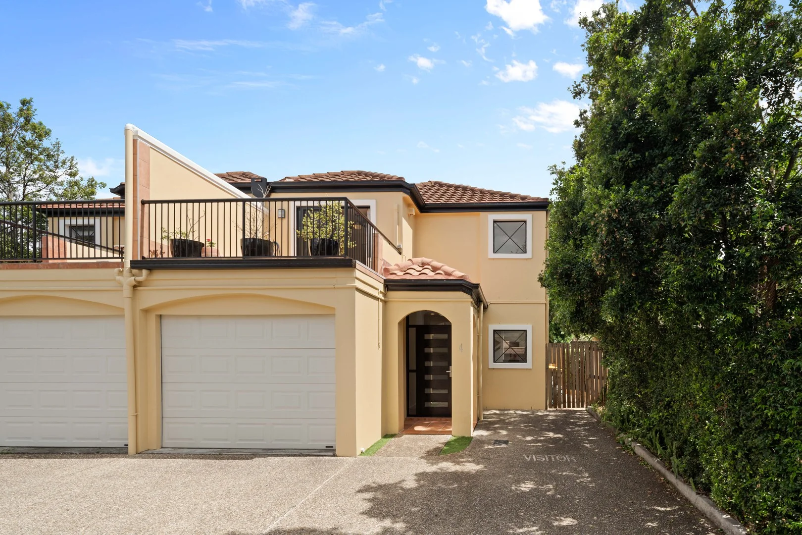 4/28 Bayliss Street, Toowong QLD 4066