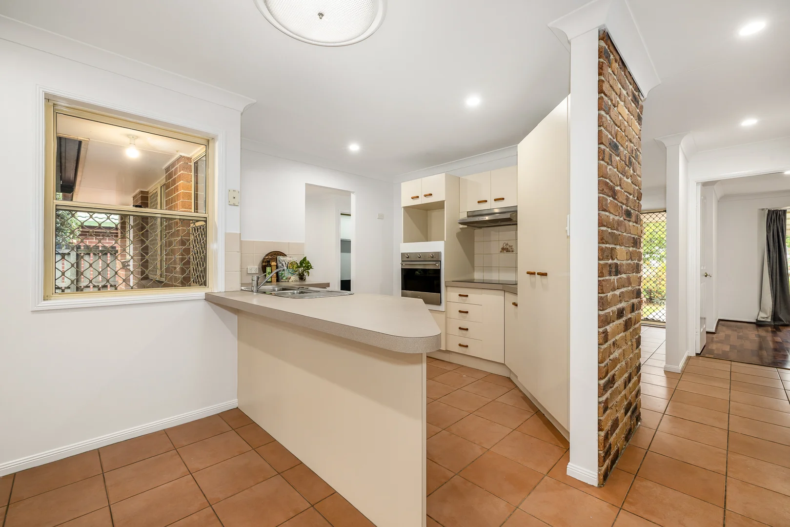 45 Rimu Crescent, Forest Lake QLD 4078 photo 4