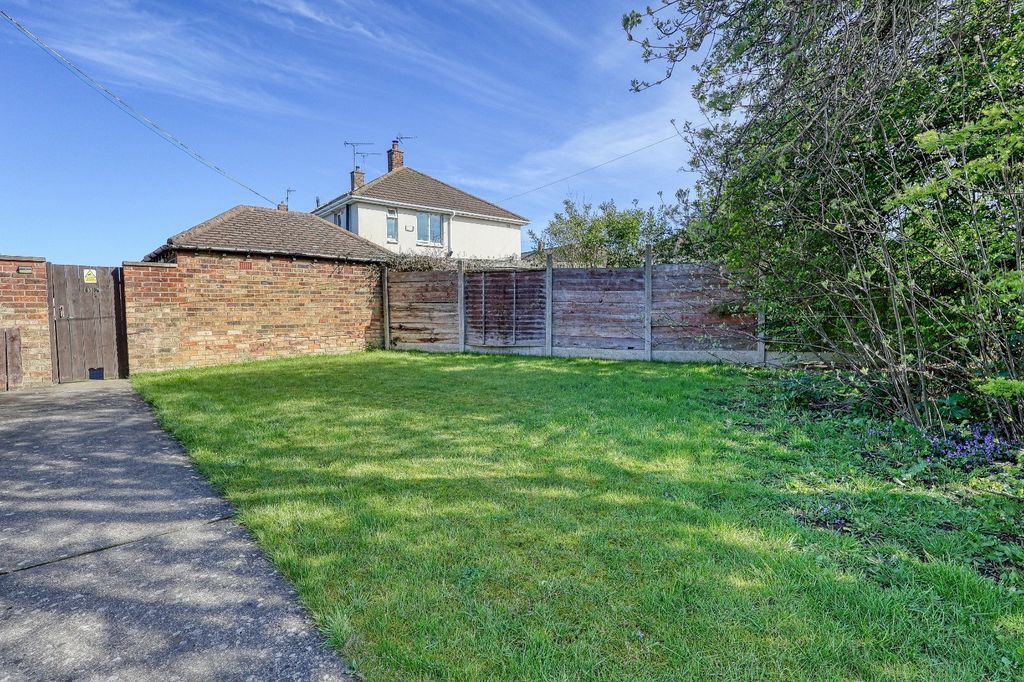 Additional image 11 of 2 bed flat for saleSouthfield Road, Scunthorpe DN16