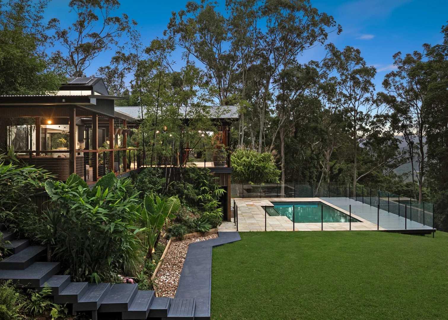 29A Walter Court, Wongawallan QLD 4210