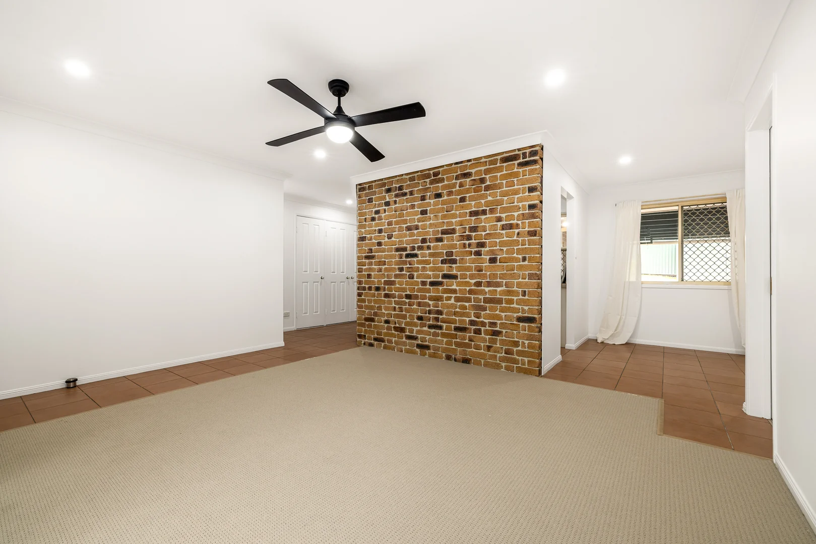 45 Rimu Crescent, Forest Lake QLD 4078 photo 3