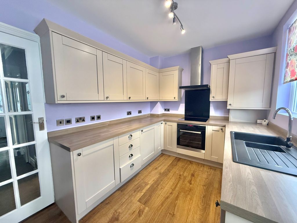 Additional image 3 of 2 bed flat for saleClosefield Grove, Whitley Bay NE25