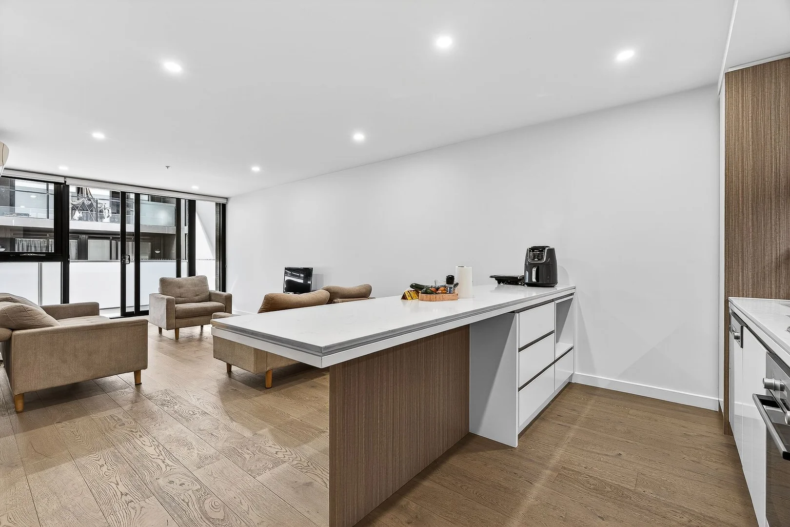 Additional image 9 of 711/600 Doncaster Road, Doncaster VIC 3108