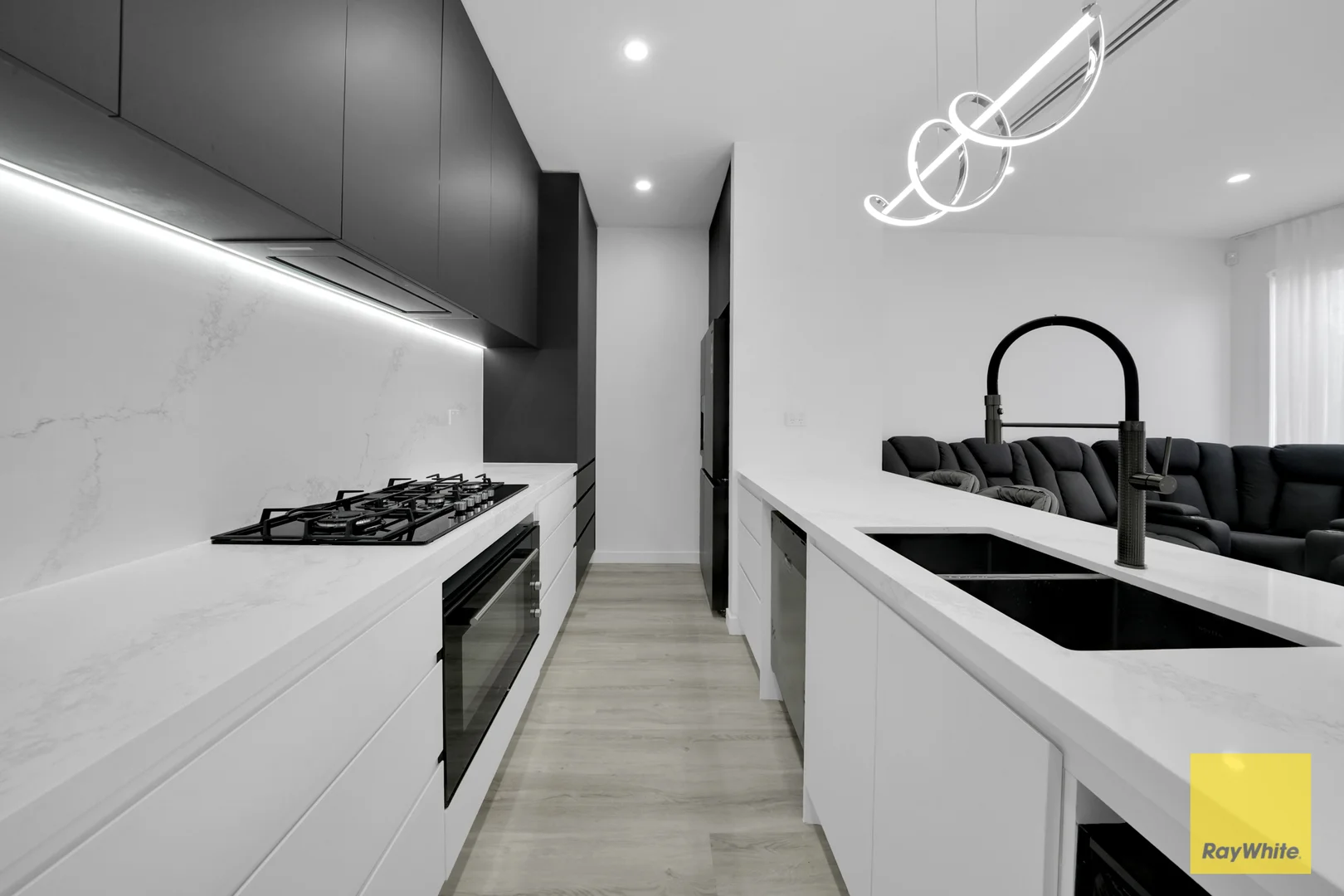 Additional image 5 of 19 Goodwin Street, Thornhill Park VIC 3335