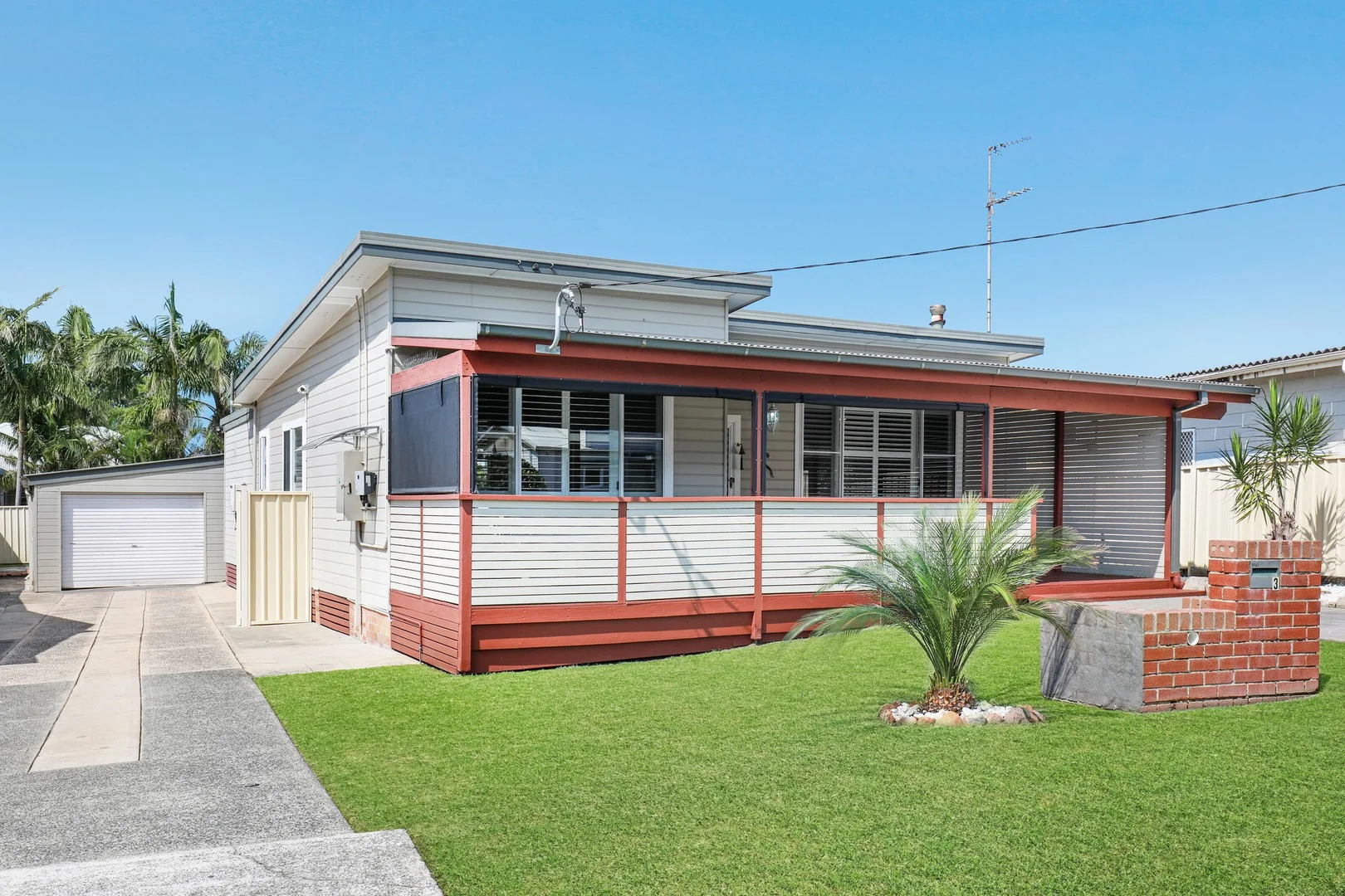 3 Brookfield Ave, Warilla NSW 2528