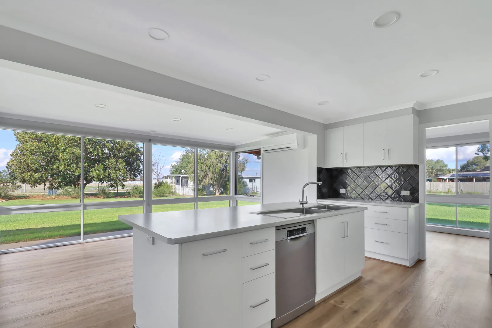 Additional image 2 of 120 Mccrabb Road Road, Deniliquin NSW 2710