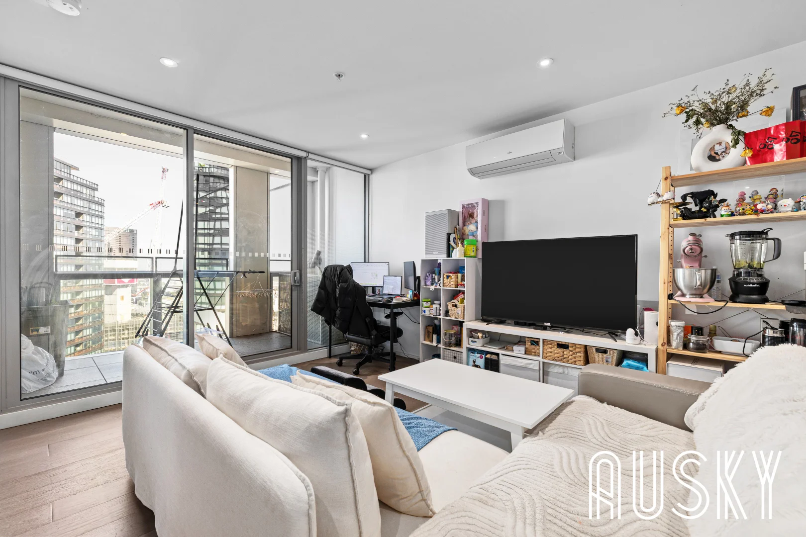 Additional image 2 of 2208E/888 Collins Street, Docklands VIC 3008