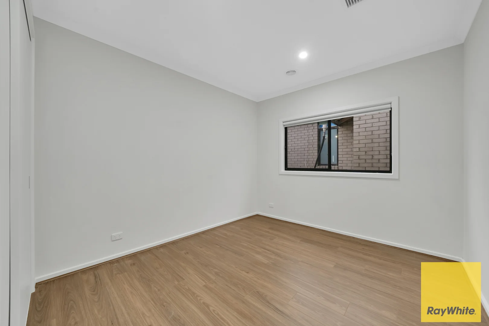 Additional image 11 of 15 Farmingdale Street, Manor Lakes VIC 3024