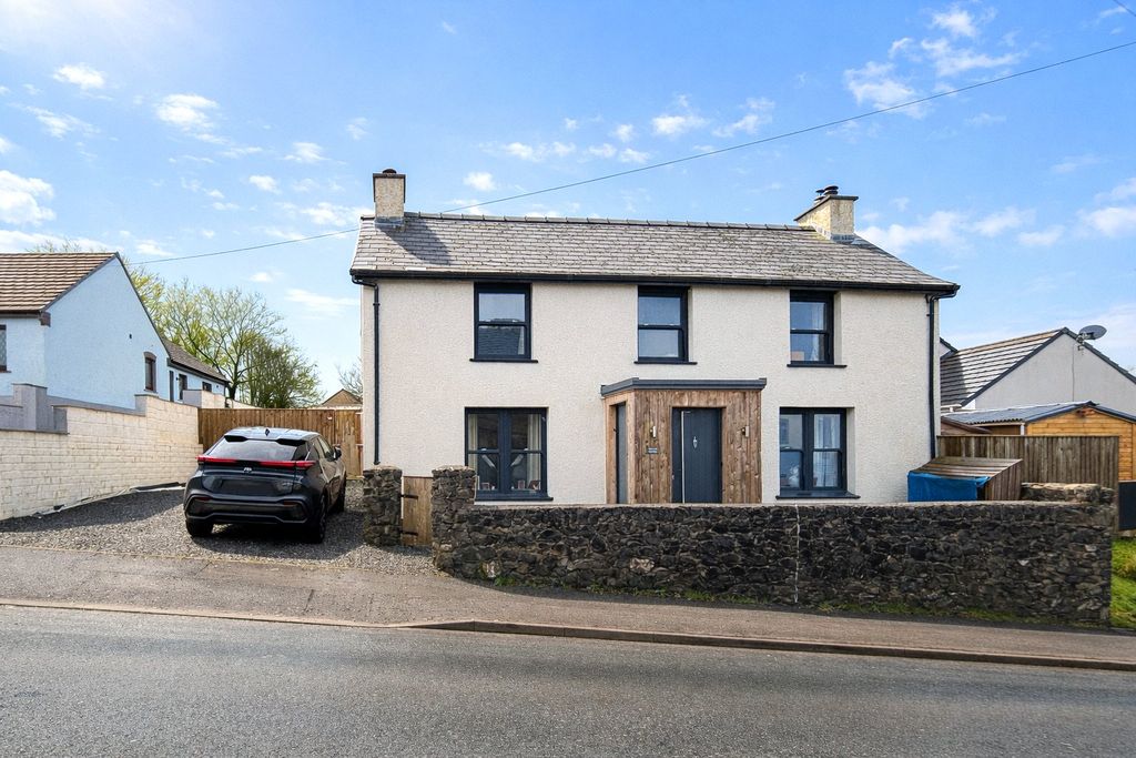 4 bed detached house for saleTempleton, Narberth, Pembrokeshire SA67