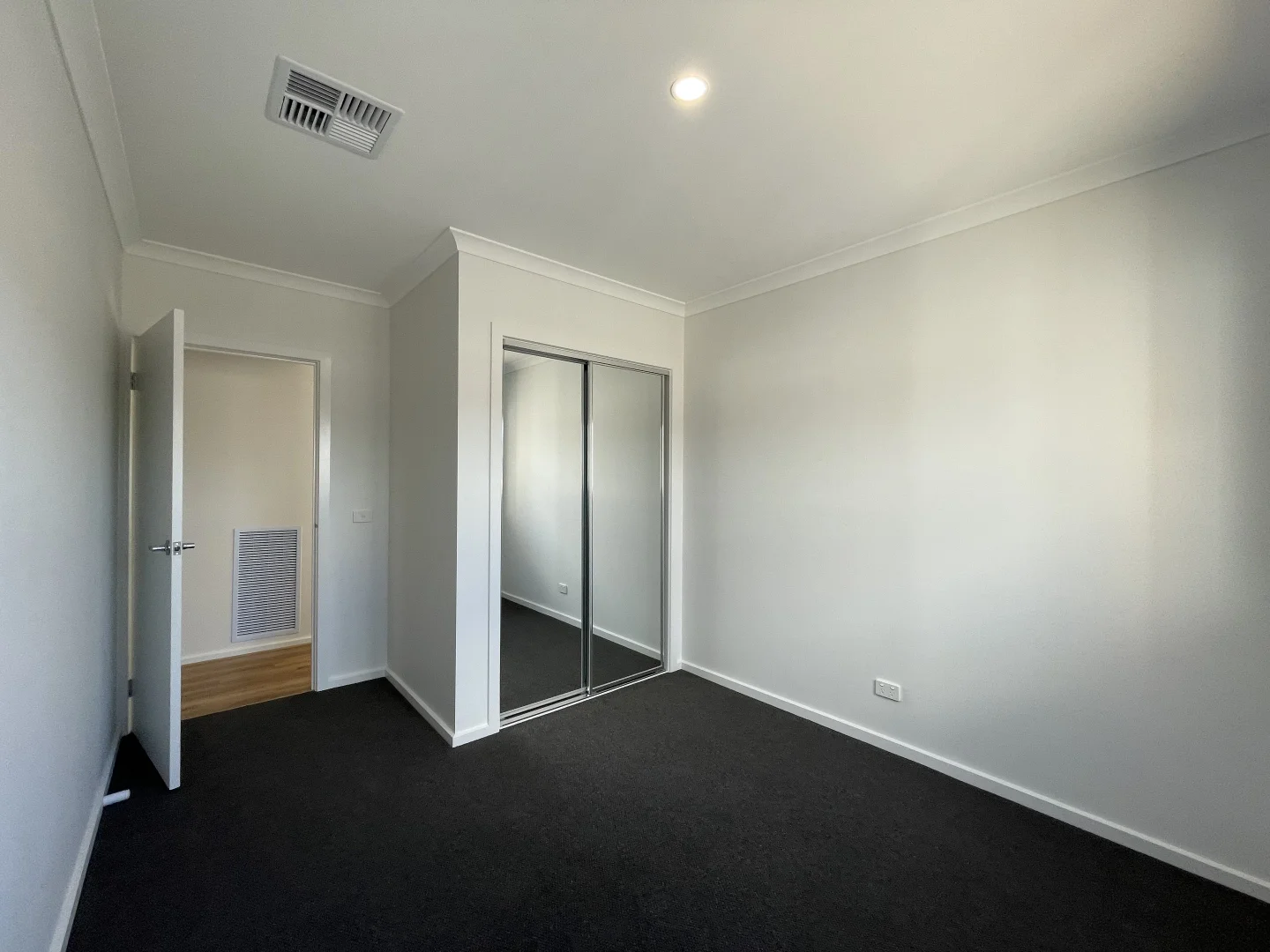 Additional image 9 of 36 Livingston Boulevard, Benalla VIC 3672