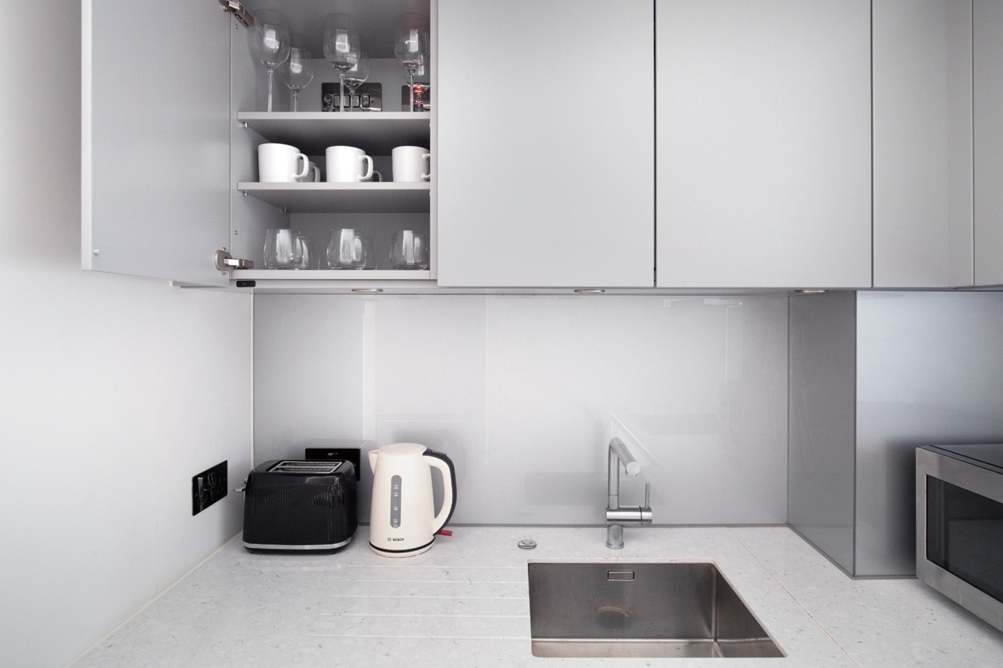 1 Bed Flat, Whitechapel High St, E1, N1 7GU photo 3