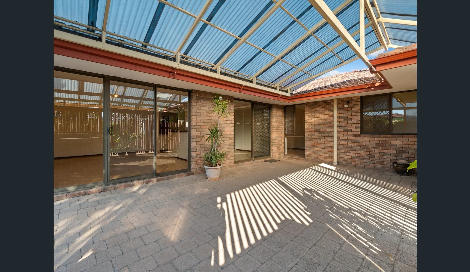 Additional image 32 of 6 Hyland Way, Wilson WA 6107