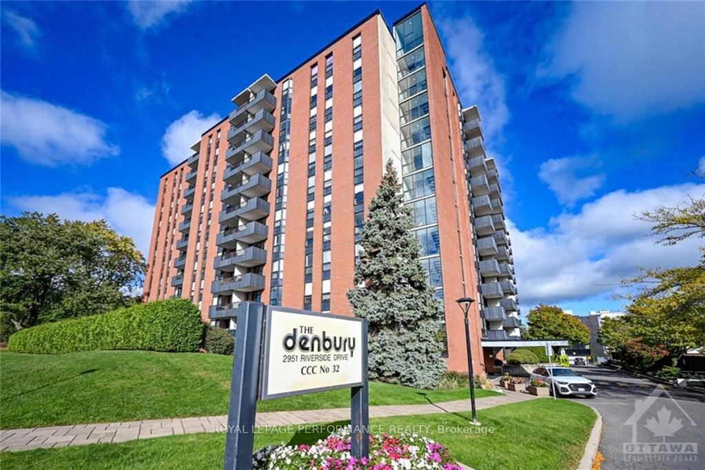 2951 Riverside Dr, Billings Bridge - Riverside Park And Are, K1V 8W6