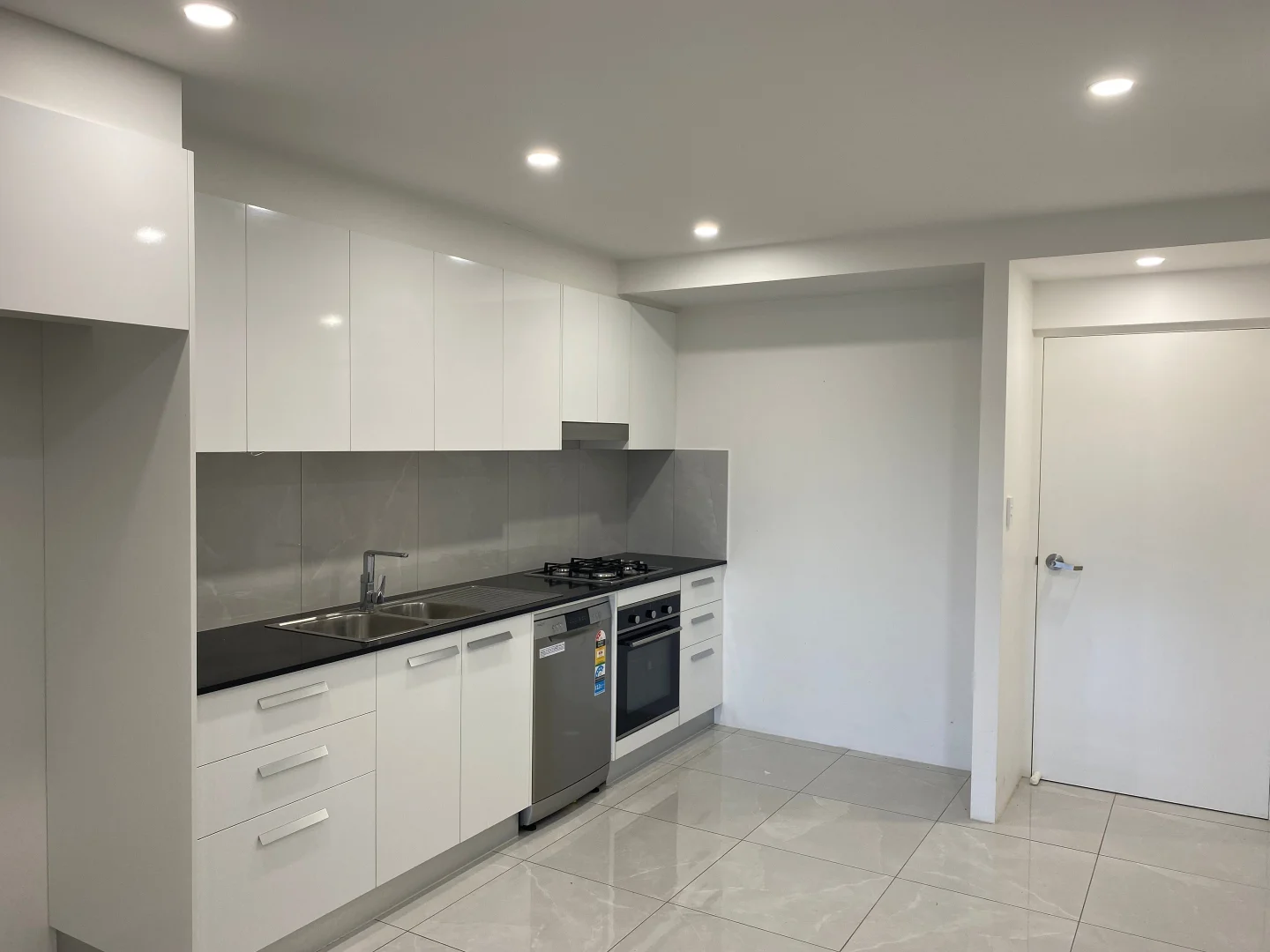Additional image 3 of 225/3-5 Spinnaker Drive, Sandstone Point QLD 4511