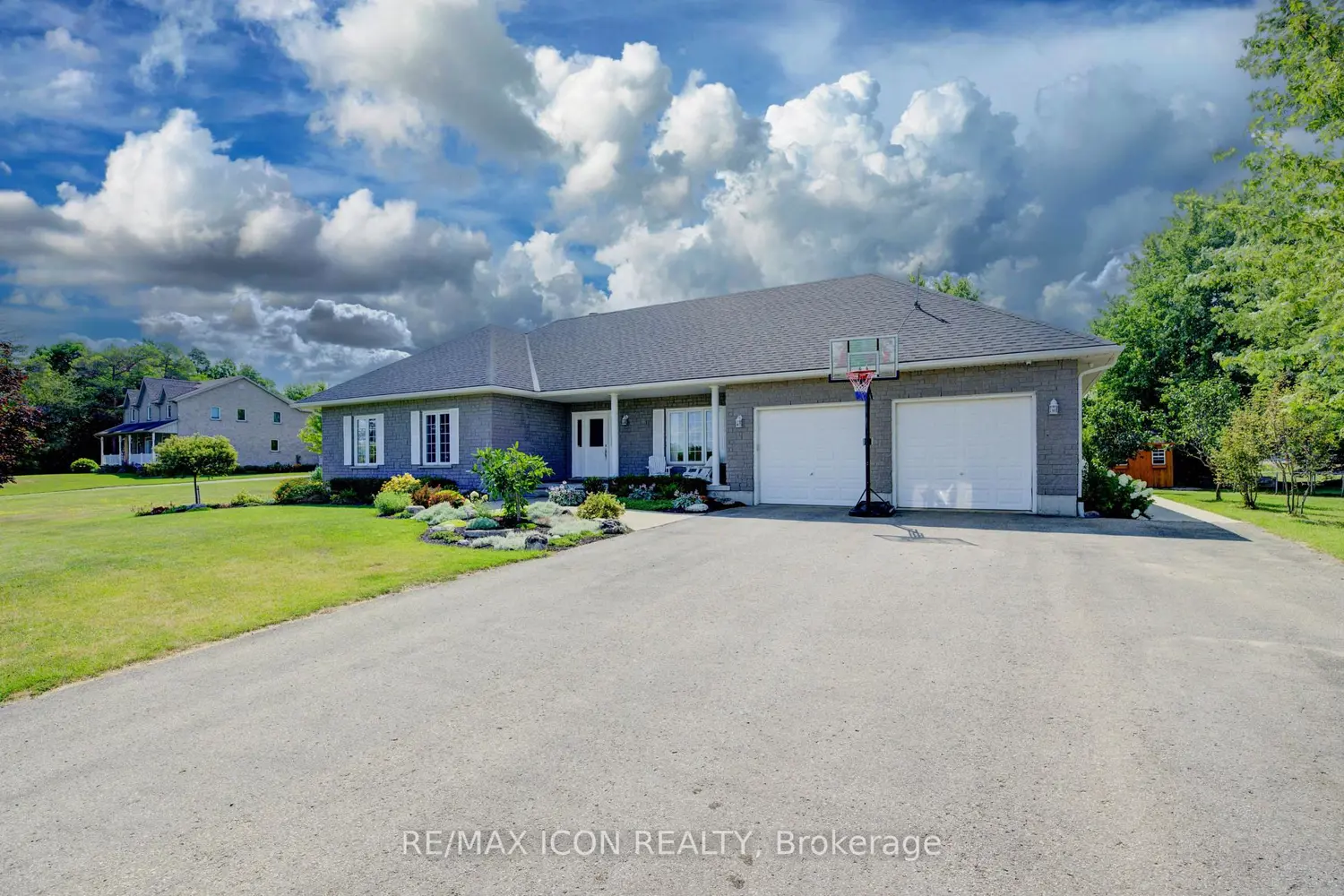 17 Minto Pines Road photo 2