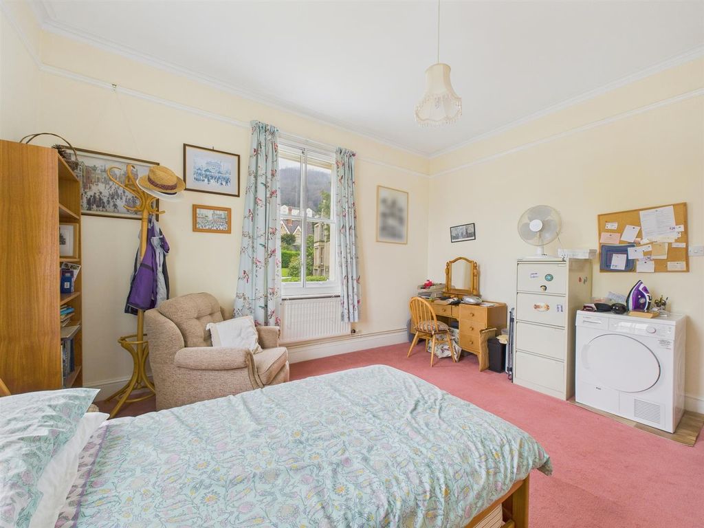 Additional image 17 of 2 bed flat for saleComo Road, Malvern WR14