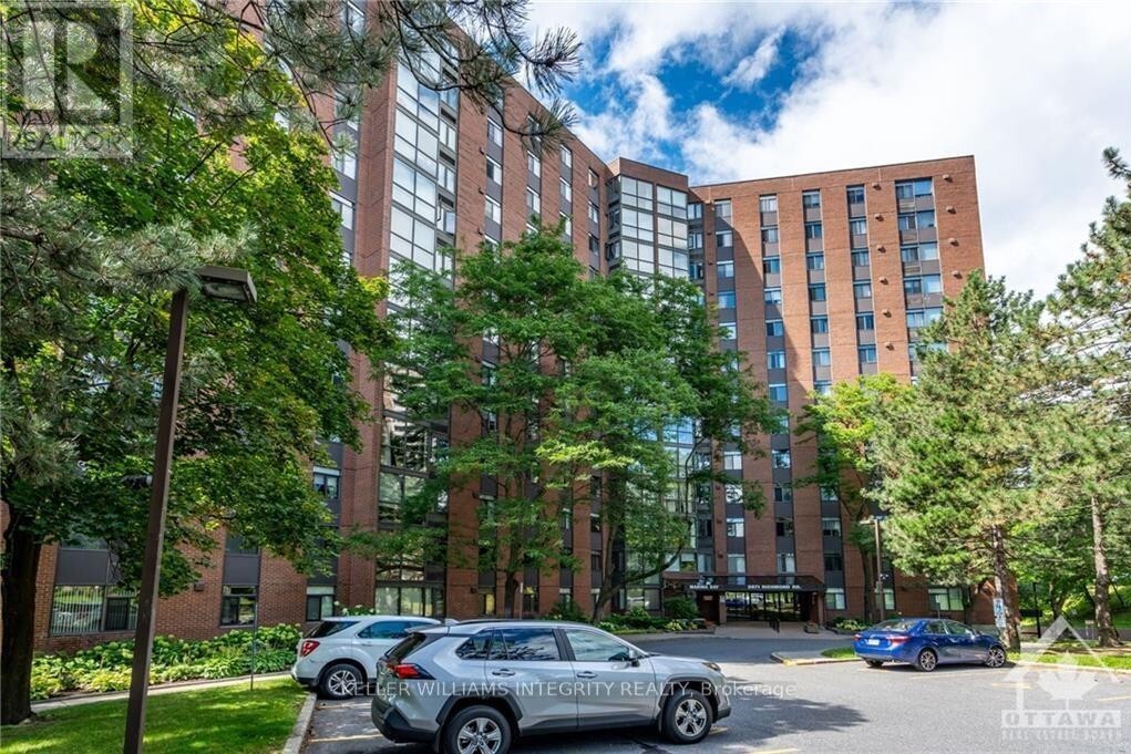 2871 Richmond Rd, Britannia Heights - Queensway Terrace N , K2B 8M5