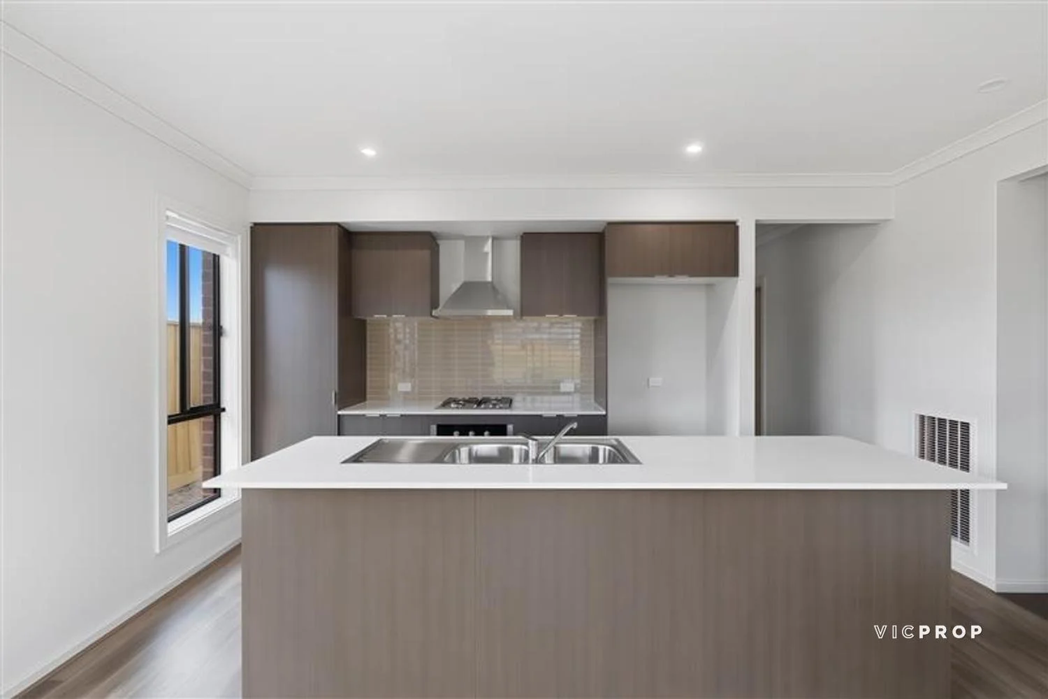 Additional image 4 of 29 Eaglemont Way, Werribee VIC 3030