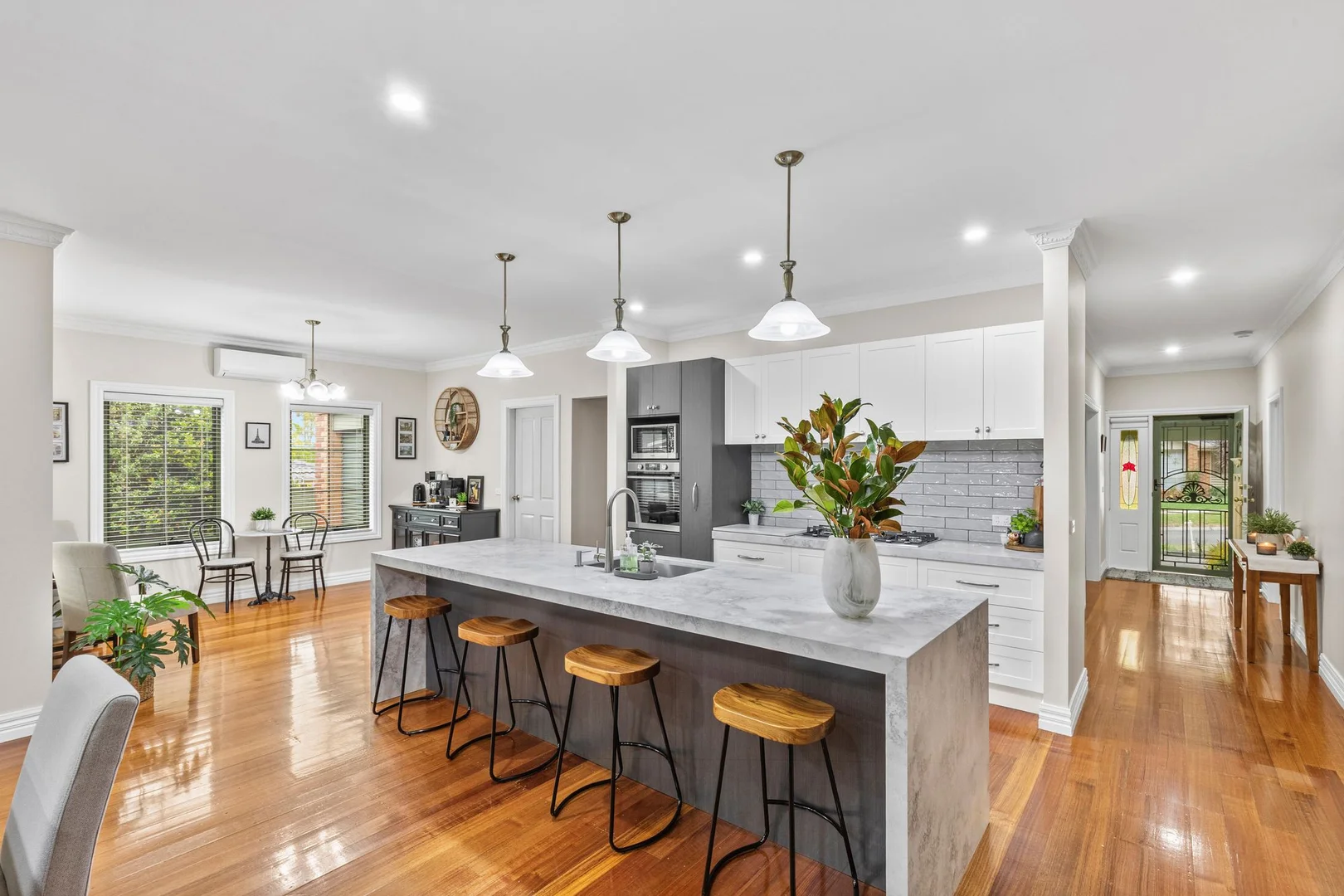 Additional image 2 of 11 Mittagong Court, Berwick VIC 3806