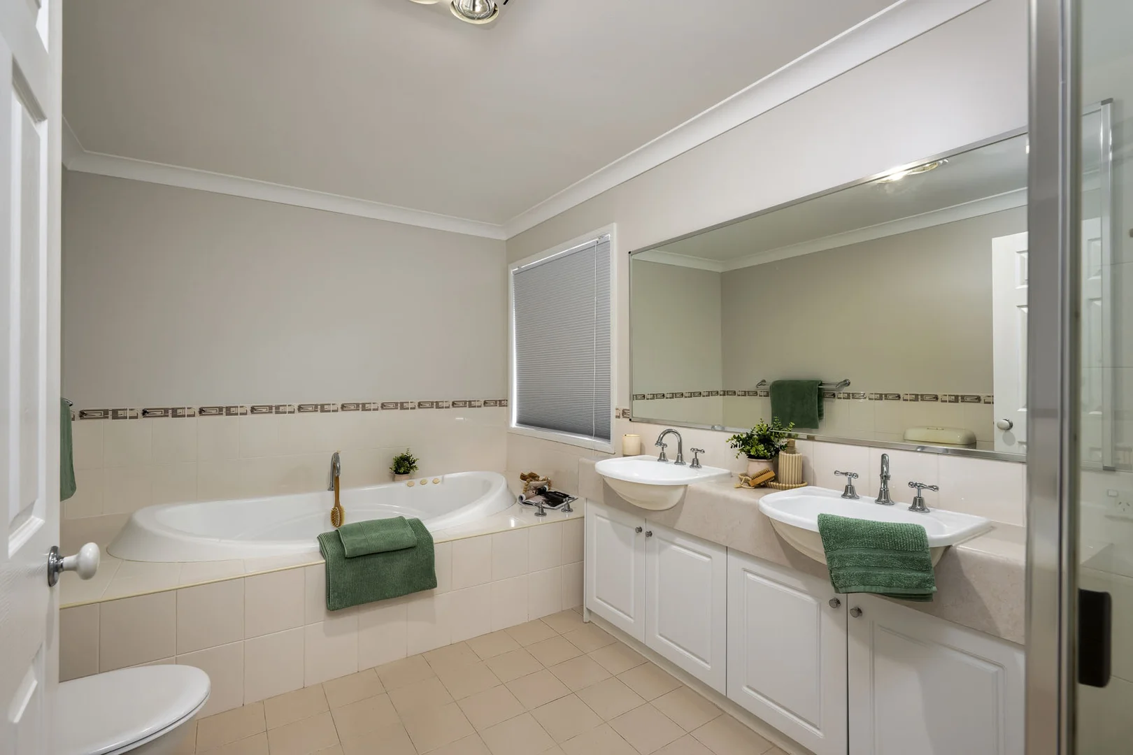Additional image 10 of 138 Ridgetop Drive, Glenmore Park NSW 2745