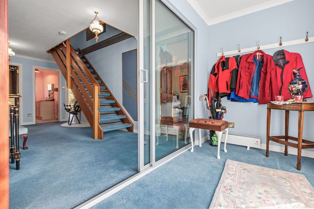 Additional image 2 of 3 bed detached house for saleCochrane Crescent, Alva FK12