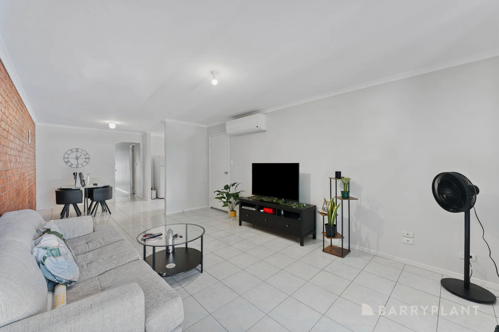 Additional image 3 of 2/52 Currunghi Court, St Albans VIC 3021