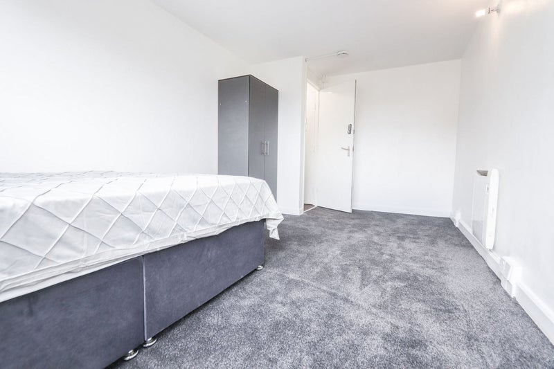 Room in a Shared Flat, Dlr Station, N7, N1 7GU photo 3