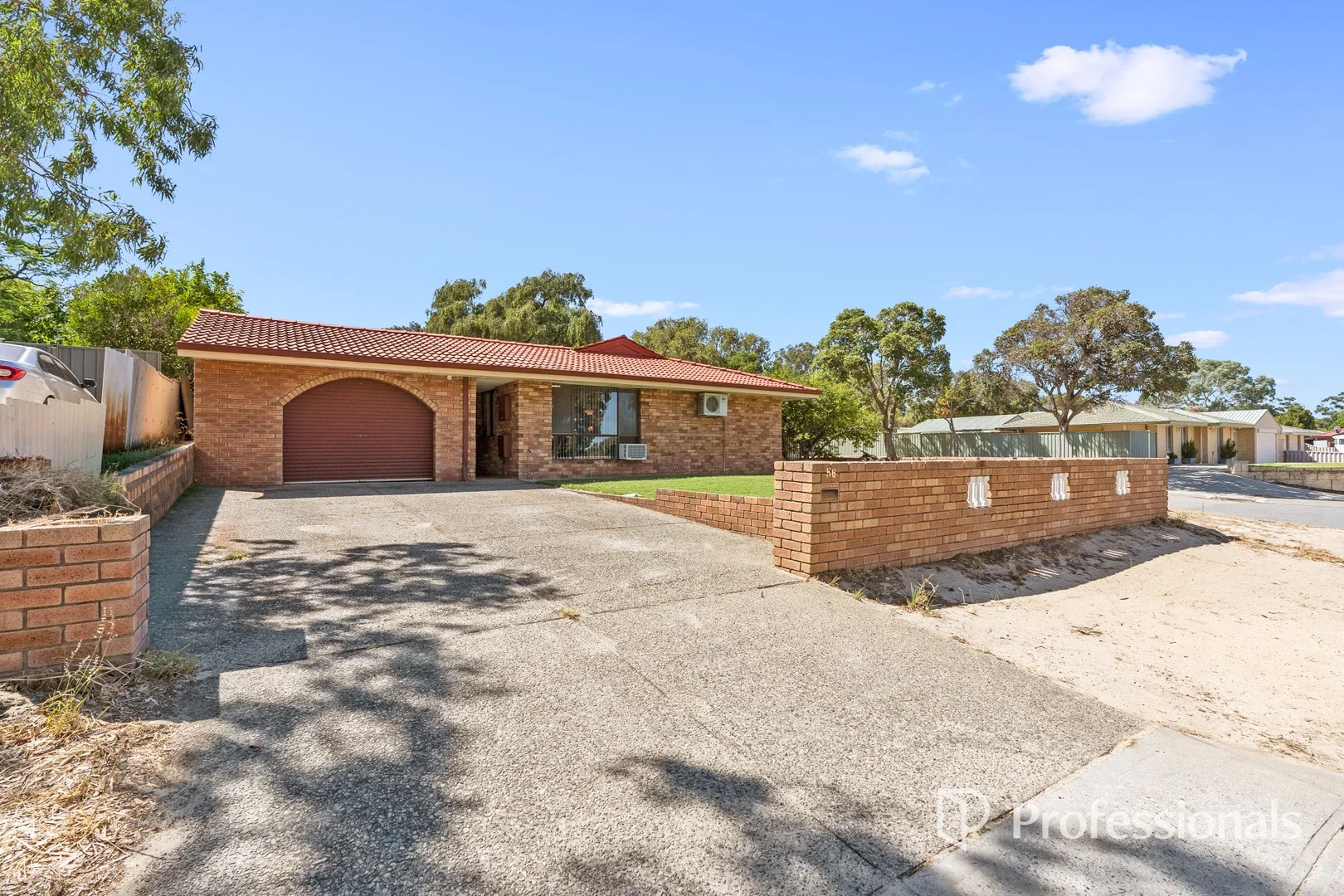 56 Blackadder Road, Swan View WA 6056